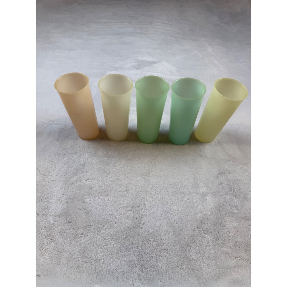 Tupperware Millionaire Line Tumblers 1954 Set of 5 Pastel Color's 3" x 6.5"